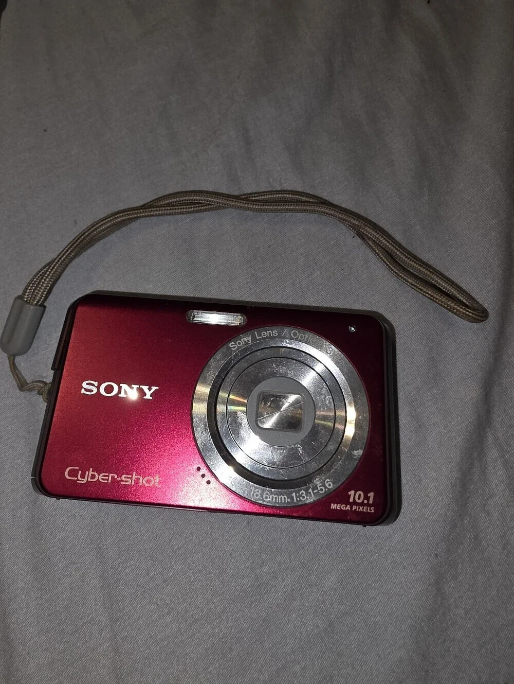 Sony Cyber-shot 10.1 Mega Pixels Compact Camera - Metallic Red